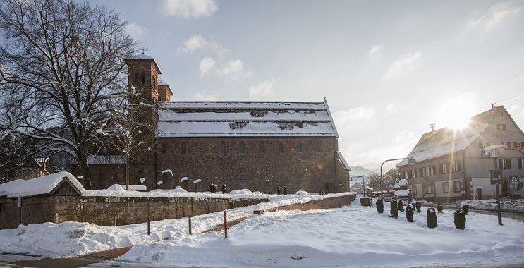 Die Klosterkirche in Klosterreichenbach ist auch im Winter ein Besuch wert.