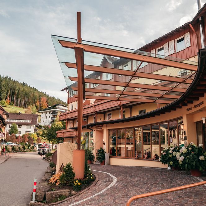 Eingangsbereich des Wellnesshotels Tanne in Tonbach