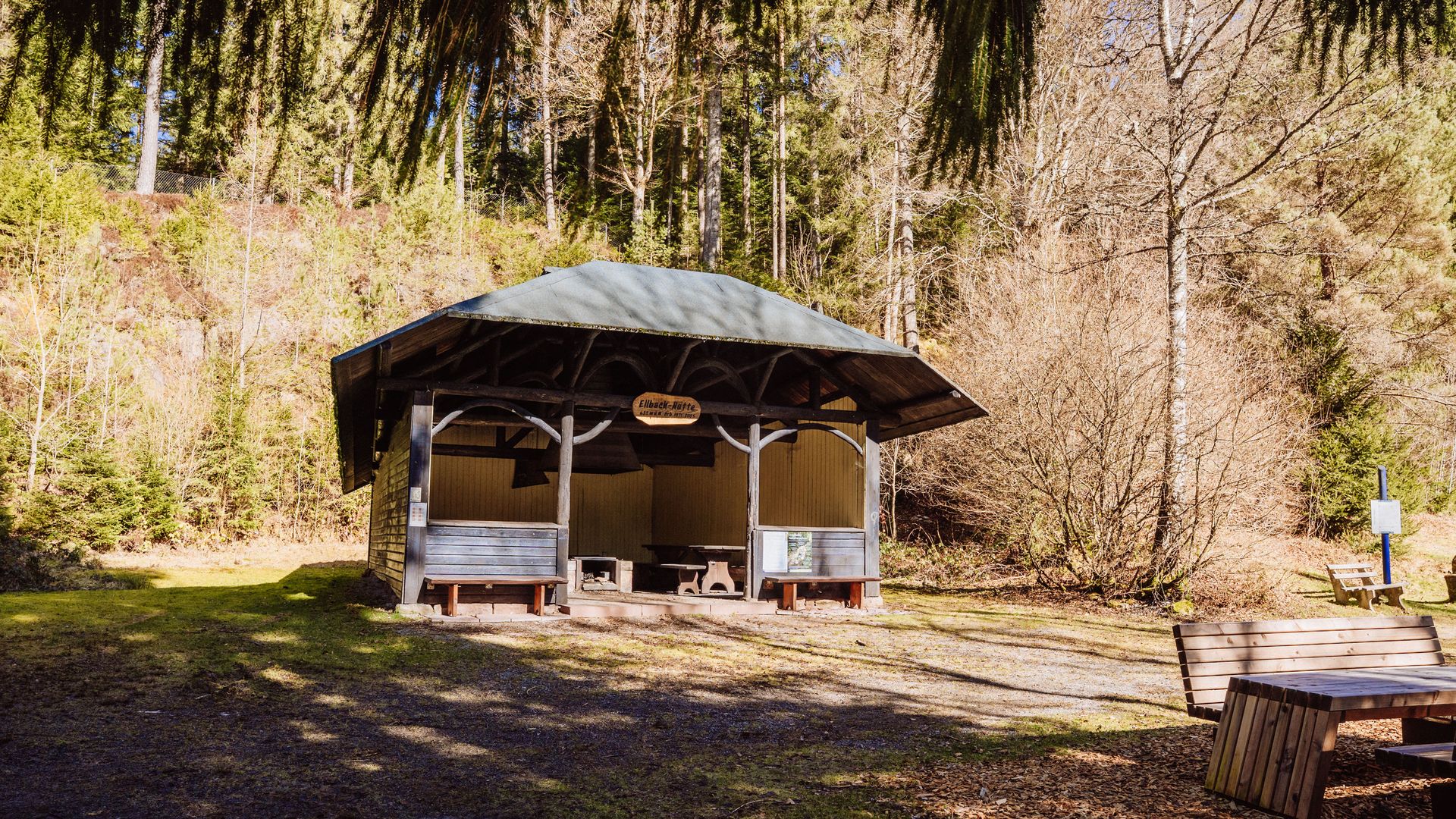 Außenansicht der Ellbachhütte in Baiersbronn-Mitteltal
